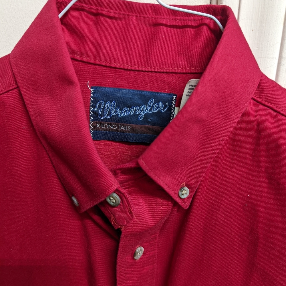 👍Wrangler Dress Shirt Cherry Red,Button Up,22"Chest Medium Size, Long Sleeve.